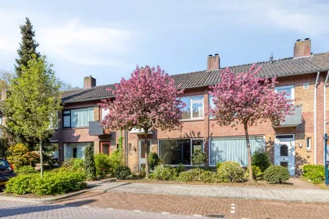 Tussenwoning te koop: Beneluxlaan 35, Het Zand Noord-West Tilburg