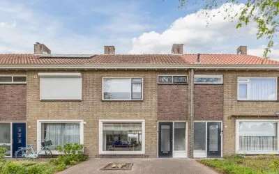 Tussenwoning te koop: Beneluxlaan 79, Jagersbuurt West Tilburg