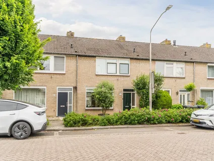 Terraced house for sale: Beneluxlaan 8, Vliedberg Vlijmen
