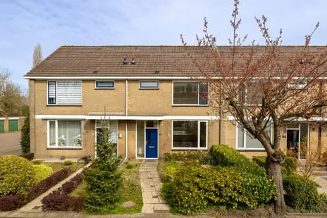 Tussenwoning te koop: Beneluxlaan 86, Slingerbos Zuid Harderwijk