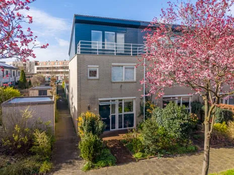 Hoekwoning te koop: Benjamin Merkelbachstraat 6, De Morsebel Oegstgeest