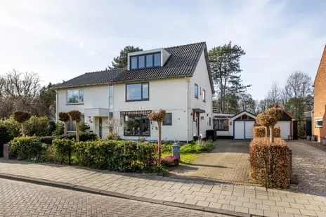 Twee-onder-één-kap te koop: Bennebroekerdreef 20, Villawijk Het Duin Bennebroek