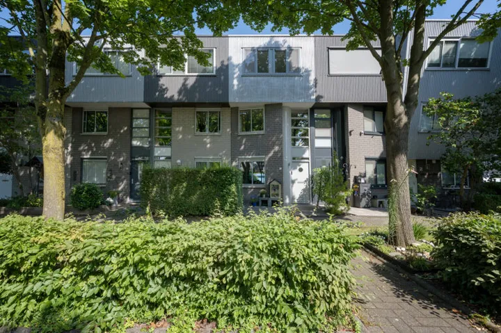 Terraced house for sale: Benny Goodmanstraat 6, Muziekwijk N.-Zuidoost Almere