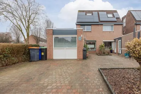 Hoekwoning te koop: Benraatshoef 7, Hooipolder en De Hoeven Raamsdonksveer