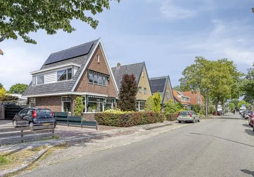 Vrijstaande woning te koop: Bentinckslaan 129, Oost Hoogeveen