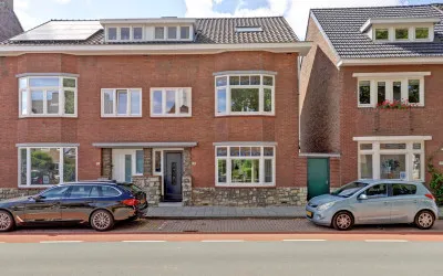 Twee-onder-één-kap te koop: Benzenraderweg 70, Aarveld Heerlen