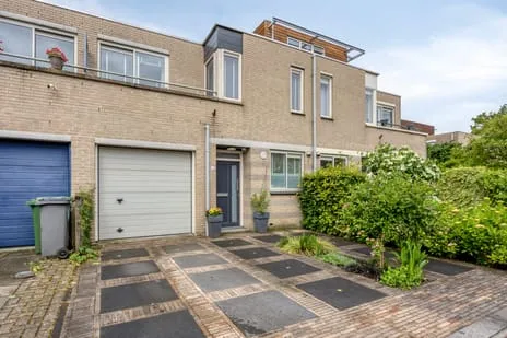 Tussenwoning te koop: Beppie Nooijstraat 19, Klapwijk Pijnacker