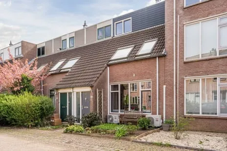 Tussenwoning te koop: Bereklauw 175, Cuijk Heeswijkse Kampen Cuijk
