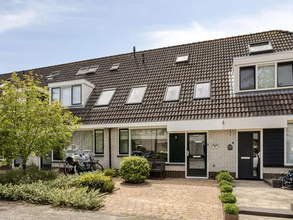Tussenwoning te koop: Bereklauw 18, Voorkoop Noord Culemborg