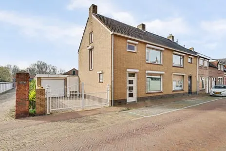 Hoekwoning te koop: Berenstraat 22, Steenbergen-Centrum Steenbergen (Nb)