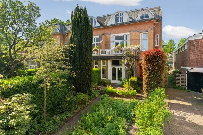 Hoekwoning te koop: Berg en Dalseweg 126, Hunnerberg Nijmegen