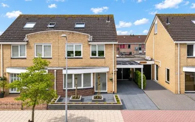 Tussenwoning te koop: Bergeend 42, De Staart Urk