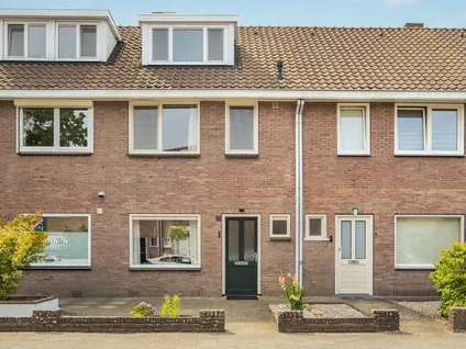 Tussenwoning te koop: Bergen op Zoomstraat 31, Het Ven Eindhoven