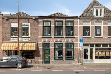 Tussenwoning te koop: Bergerweg 4, Bloemwijk en Zocherkwartier Alkmaar