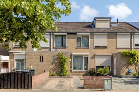 Tussenwoning te koop: Berghemseweg 236, Schadewijk Noord-Oost Oss