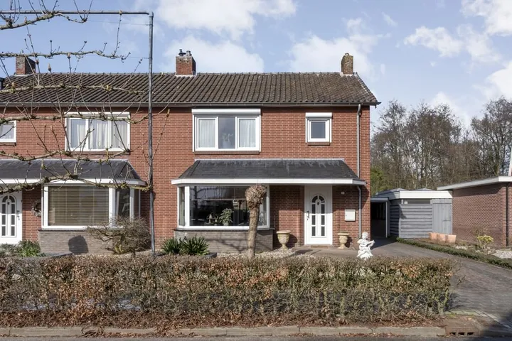 Twee-onder-één-kap te koop: Berghumerstraat 5, Kerkeres Denekamp