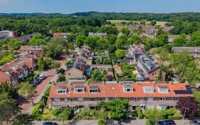 Tussenwoning te koop: Berglaan 11, Santhaesbuurt Santpoort-Noord