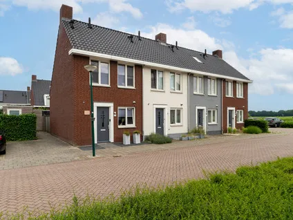 Hoekwoning te koop: Bergmolenstraat 11, Oost-Loon Loon Op Zand