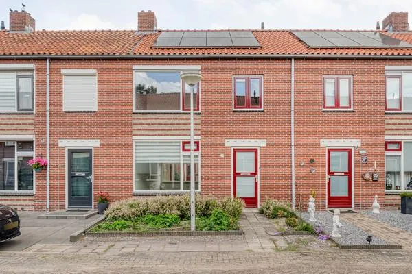 Tussenwoning te koop: Bergmolenstraat 71, Westdorp Raalte