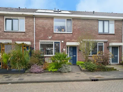 Tussenwoning te koop: Bergoord 10, Rotterdam