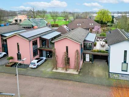 Tussenwoning te koop: Bergse Heihoek 6, Berghem