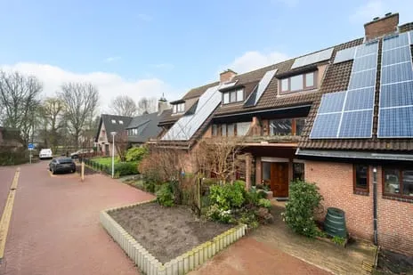 Tussenwoning te koop: Bergse Maas 8, Koningshof Pijnacker
