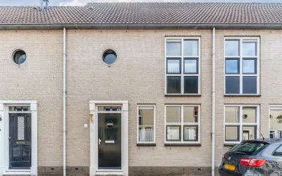 Tussenwoning te koop: Bergse Poort 9, Geertruidenberg-Kom Geertruidenberg