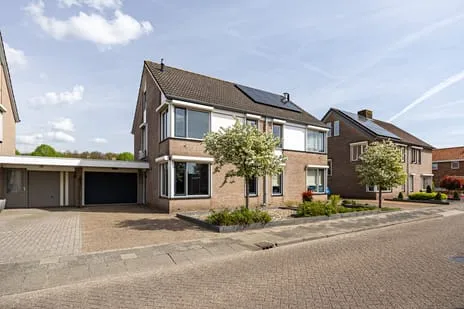Tussenwoning te koop: Bergsebaan 36, Nispen Nispen