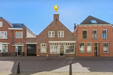 Twee-onder-één-kap te koop: Bergsestraat 5, Wouw Wouw
