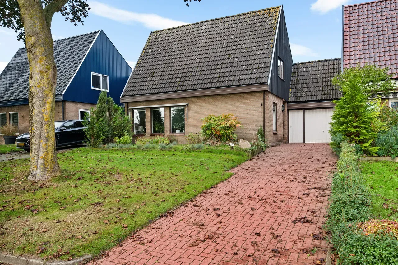 Tussenwoning te koop: Bergsteinlaan 114, Tuk