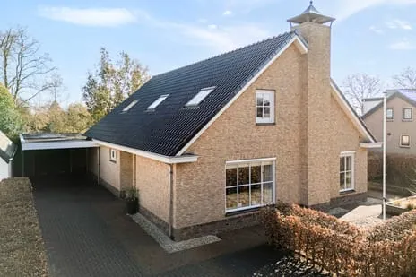 Vrijstaande woning te koop: Bergsteinlaan 5, Tuk Tuk