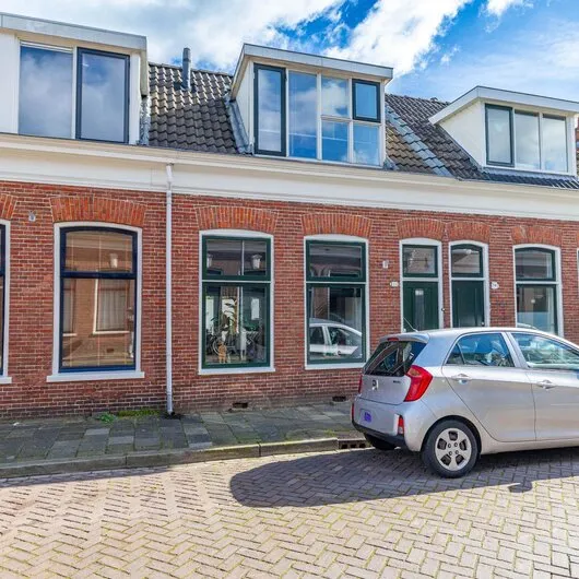 Tussenwoning te koop: Bergstraat 21, Groningen