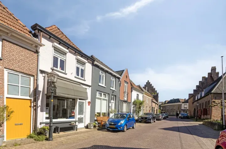 Tussenwoning te koop: Bergstraat 55, De oude Stad binnen de gracht Doesburg