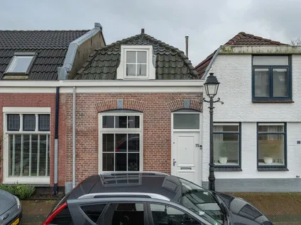 Tussenwoning te koop: Bergstraat 75, Leerdam