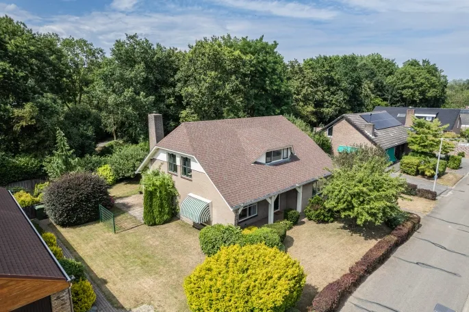 Vrijstaande woning te koop: Bergumlaan 3, Holthuizen Arnhem