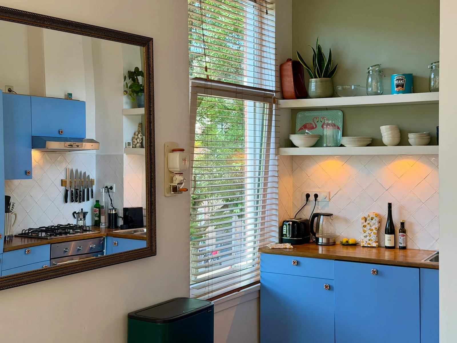 Appartement te huur: Bergweg 157B, Rotterdam