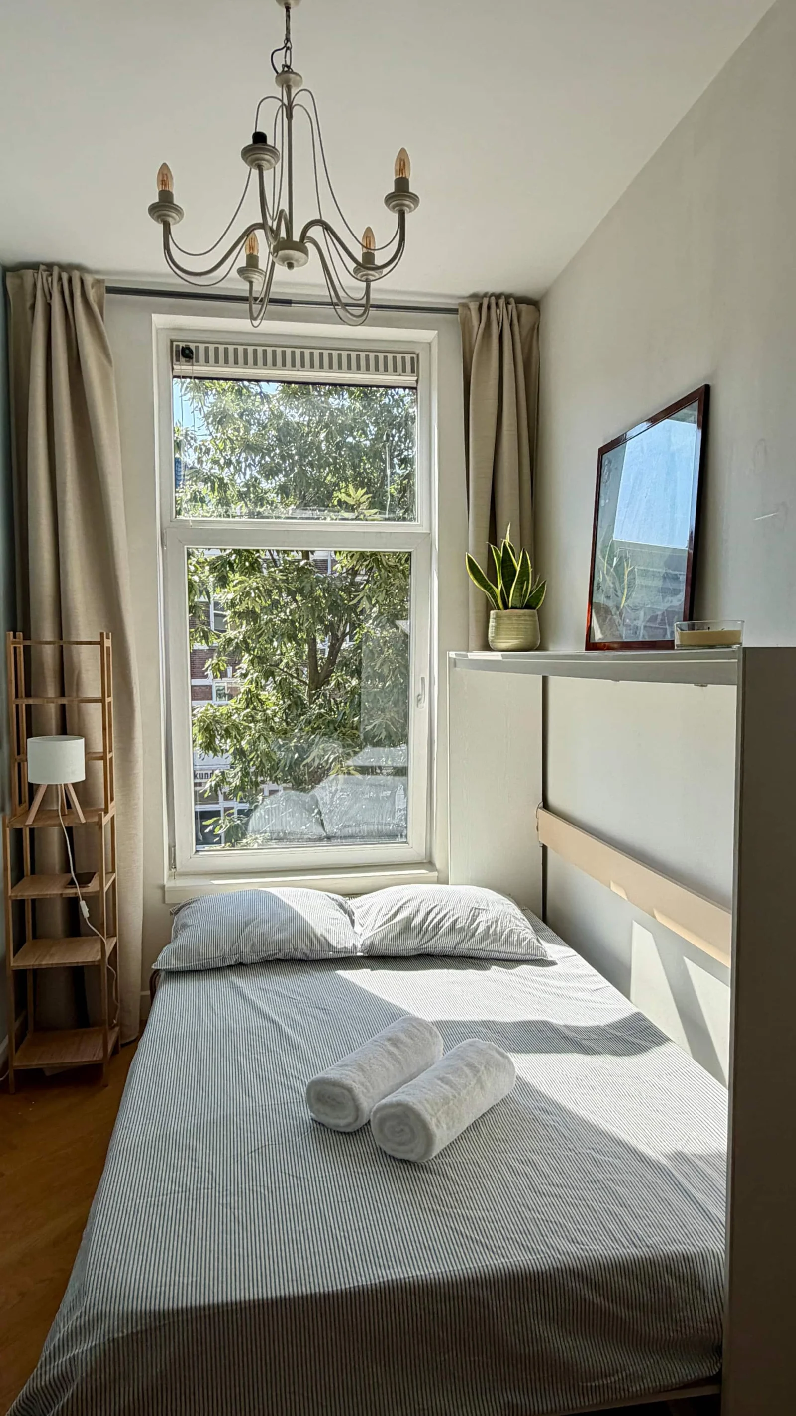Appartement te huur: Bergweg 157B, Rotterdam