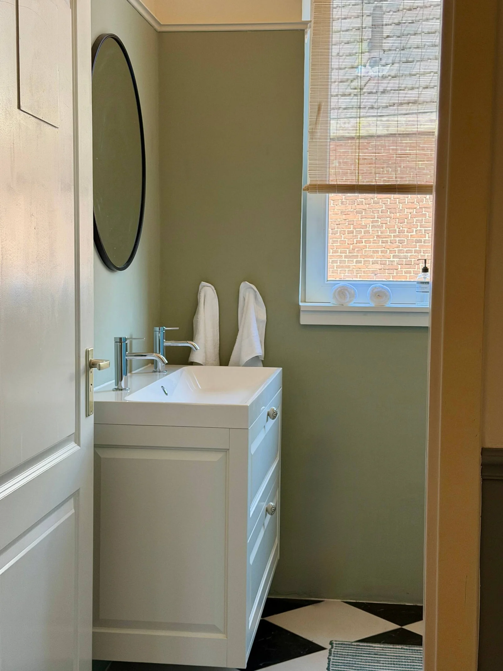 Appartement te huur: Bergweg 157B, Rotterdam