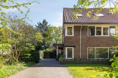 Twee-onder-één-kap te koop: Bergweg 186, Dijnselburg Zeist