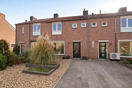 Tussenwoning te koop: Bergweg 23, Sint Odiliënberg Sint Odiliënberg