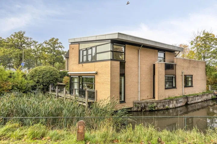 Vrijstaande woning te koop: Beringstraat 1, Bentveld-Bultserve Enschede
