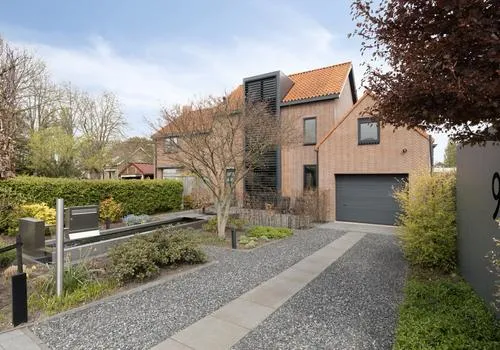 Twee-onder-één-kap te koop: Berkelseweg 9, Zoetermeer