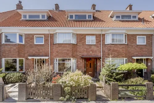Tussenwoning te koop: Berkenbosch Blokstraat 37, Rijslag 'S-Gravenhage