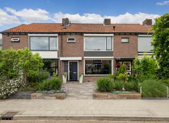 Tussenwoning te koop: Berkenlaan 17, Langenoord Hoogland