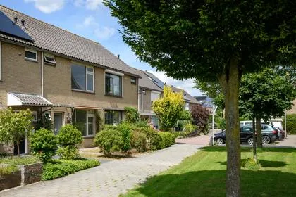 Terraced house for sale: Berkenlaan 17, Oud-Alblas-Dorp Oud-Alblas
