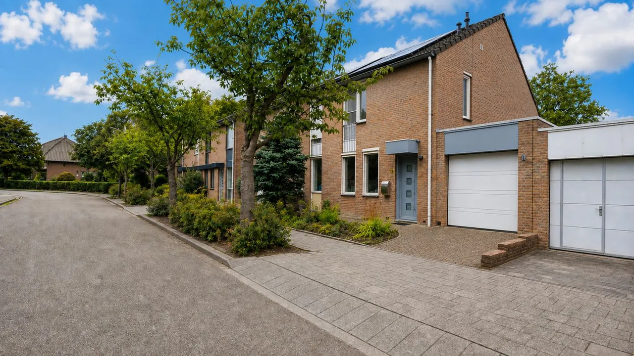 Tussenwoning te koop: Berkenlaan 19, Sittard