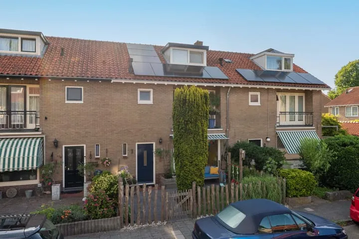 Terraced house for sale: Berkenlaan 6, Nieuw-Loosdrechtsedijk Loosdrecht