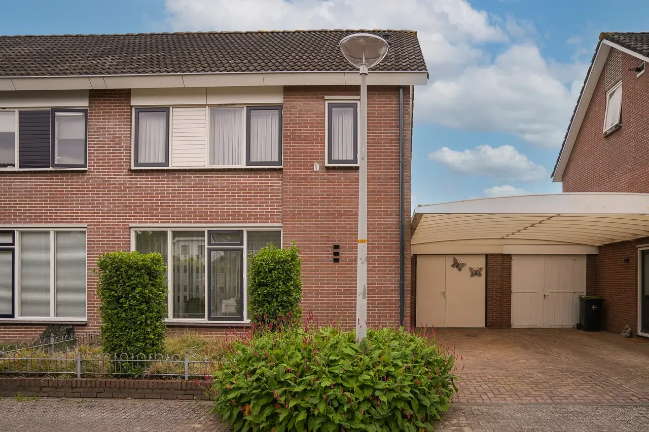 Tussenwoning te koop: Berkenstraat 27, Boven-Leeuwen