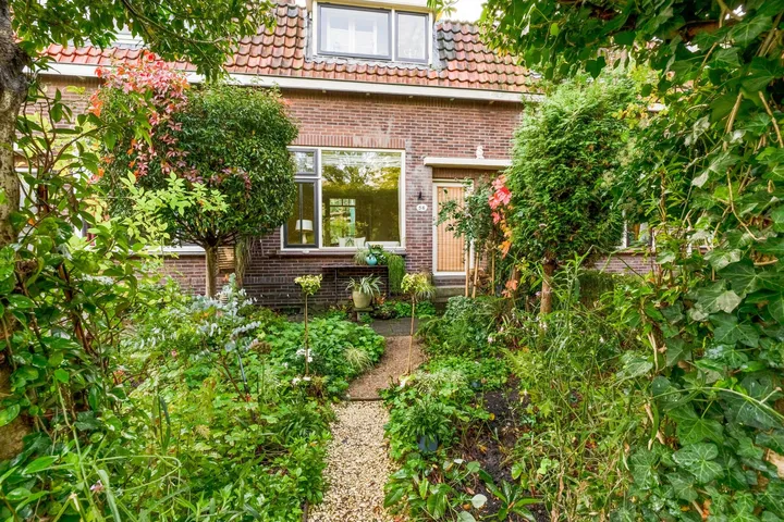 Tussenwoning te koop: Bermweg 56, Capelle Aan Den Ijssel