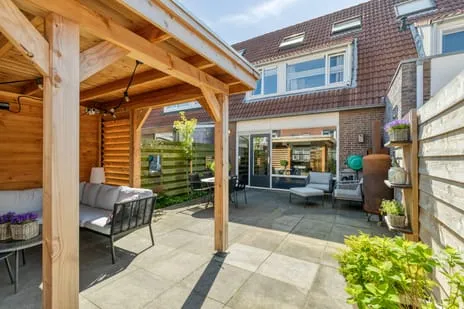 Tussenwoning te koop: Bernadettegang 10, Rokkeveen-West Zoetermeer